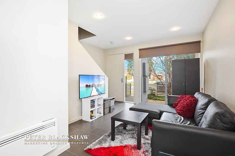 5 Stowport Avenue Crace 5 Stowport Avenue Crace