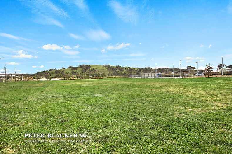 5 Stowport Avenue Crace 5 Stowport Avenue Crace