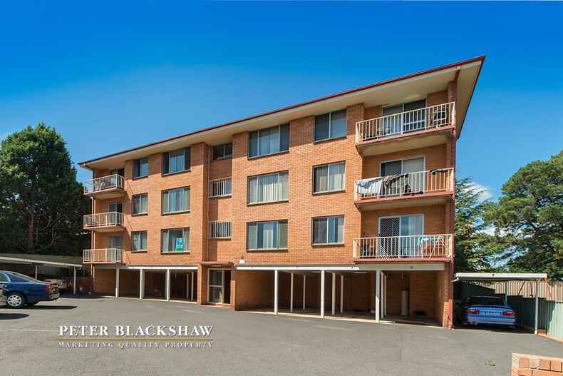 2/4  Velacia Place Queanbeyan