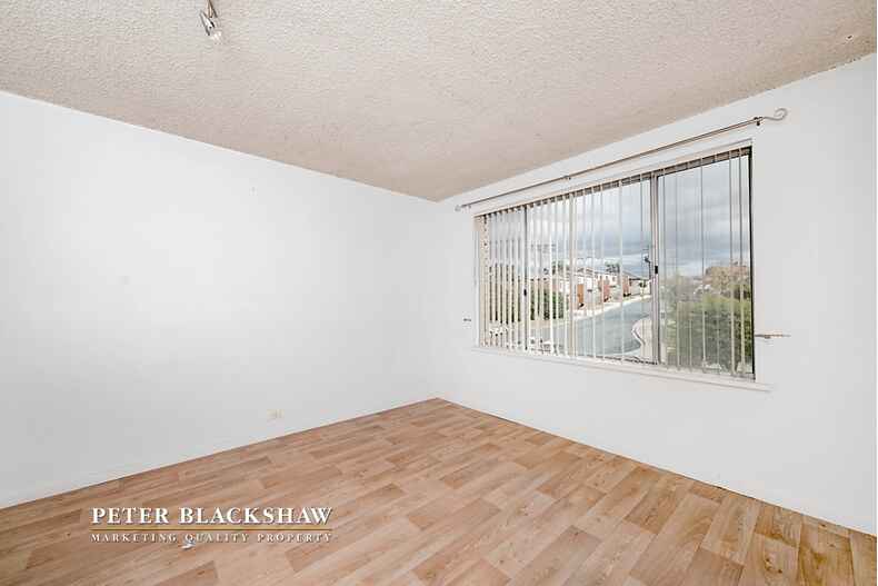 2/4  Velacia Place Queanbeyan