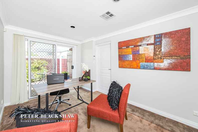 4 Garrong Avenue Queanbeyan West