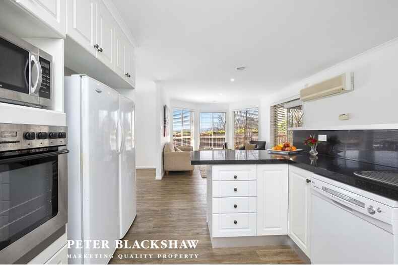 1 Kuhn Place Nicholls 1 Kuhn Place Nicholls