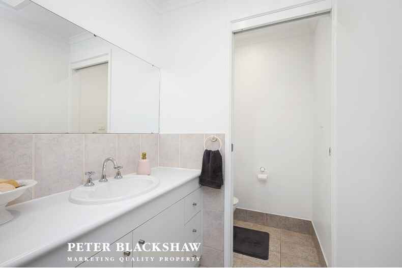 1 Kuhn Place Nicholls 1 Kuhn Place Nicholls