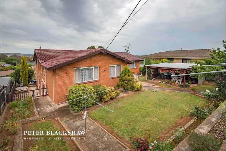 2 Munga Place Giralang 2 Munga Place Giralang