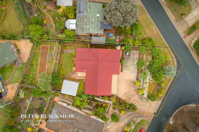 2 Munga Place Giralang 2 Munga Place Giralang