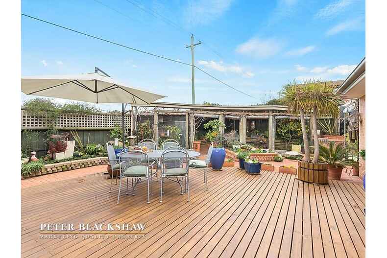 10 Freney Place Florey 10 Freney Place Florey