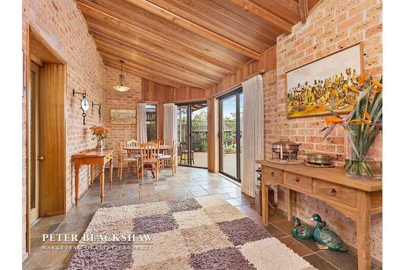 10 Freney Place Florey 10 Freney Place Florey