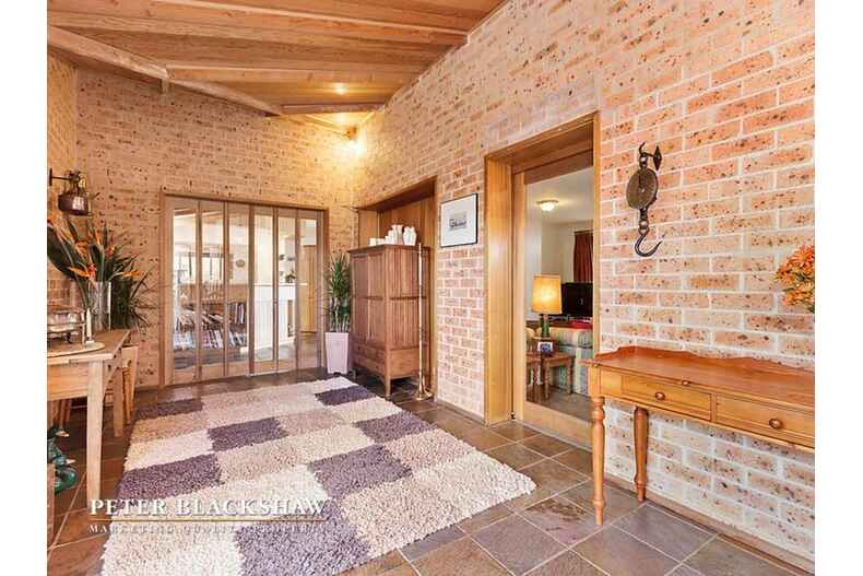 10 Freney Place Florey 10 Freney Place Florey