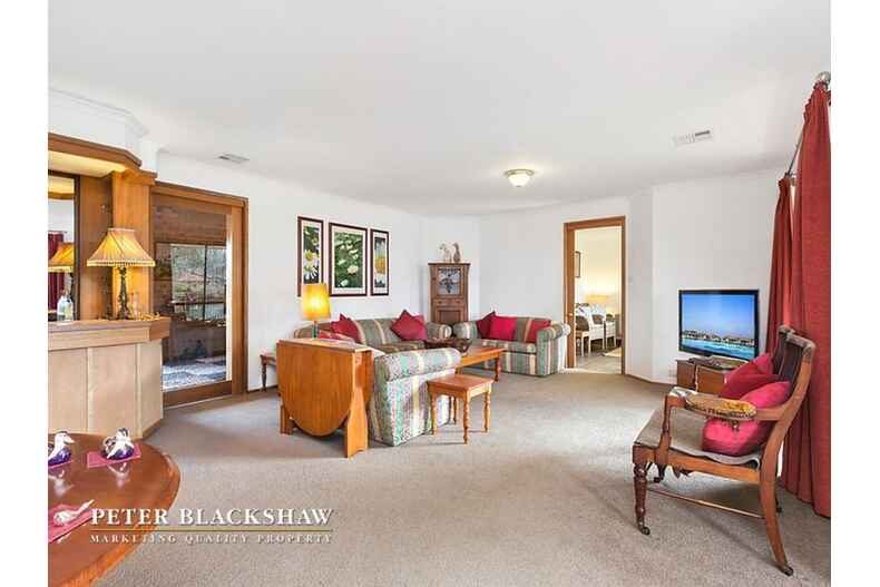 10 Freney Place Florey 10 Freney Place Florey