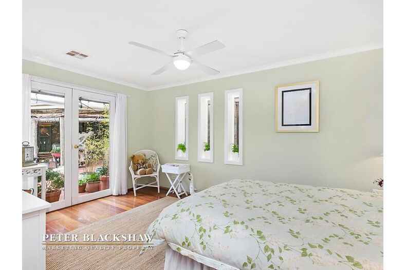 10 Freney Place Florey 10 Freney Place Florey