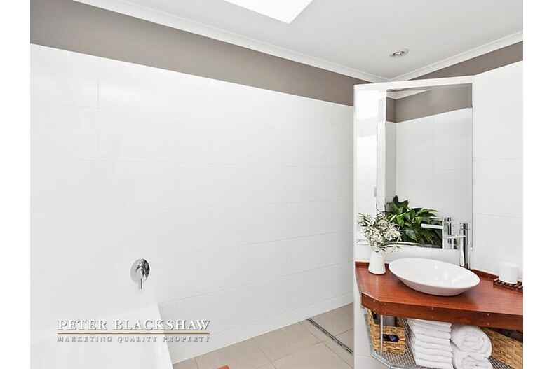 10 Freney Place Florey 10 Freney Place Florey