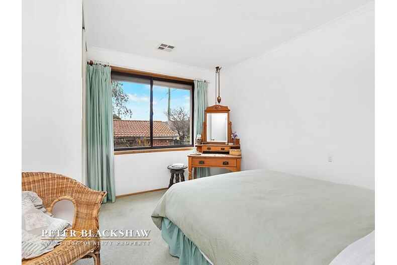 10 Freney Place Florey 10 Freney Place Florey