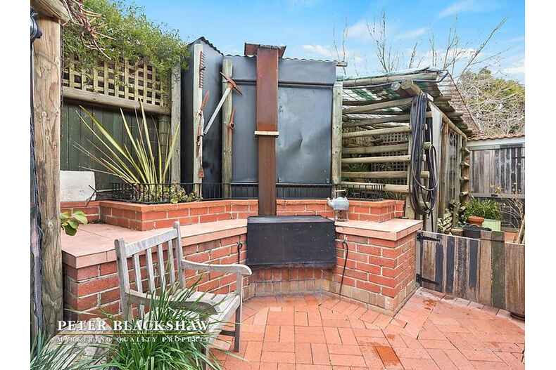 10 Freney Place Florey 10 Freney Place Florey