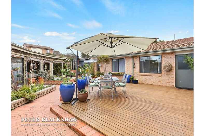 10 Freney Place Florey 10 Freney Place Florey