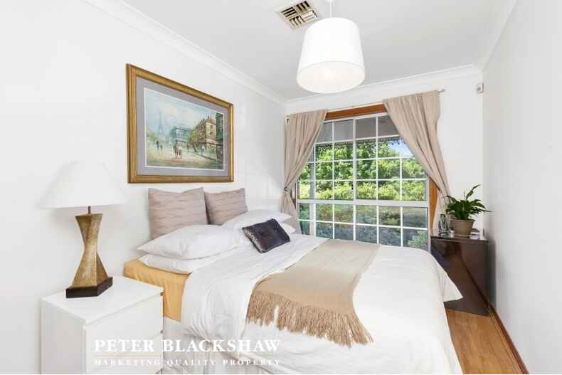 30 Fleetwood-Smith Street Nicholls