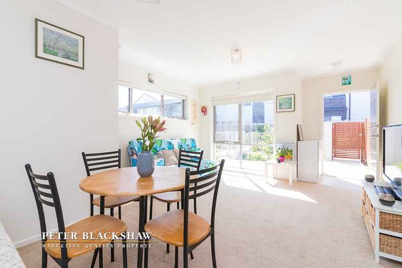 24/20 Clare Burton Crescent Franklin 24/20 Clare Burton Crescent Franklin