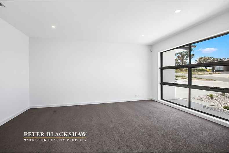 9 Yamma Way Moncrieff 9 Yamma Way Moncrieff