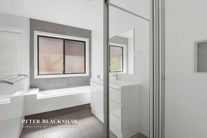 9 Yamma Way Moncrieff 9 Yamma Way Moncrieff