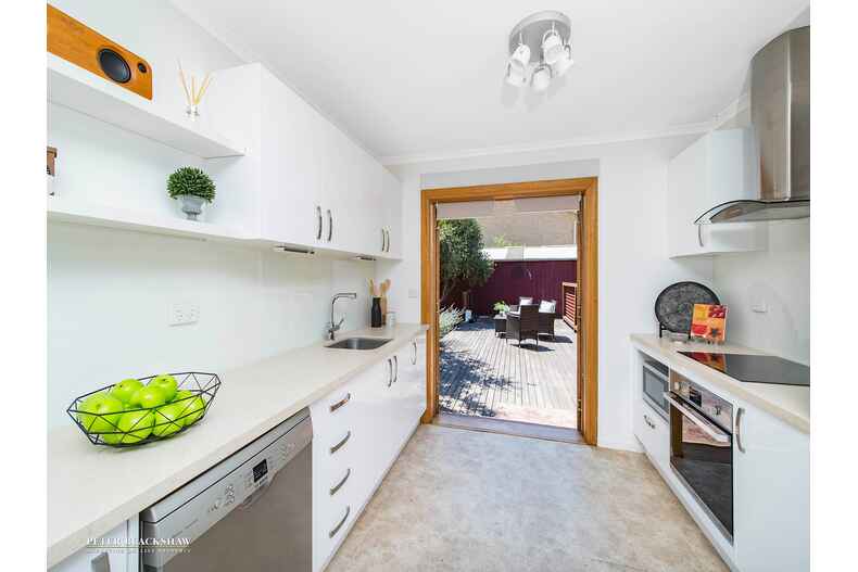 57 Early Street Crestwood