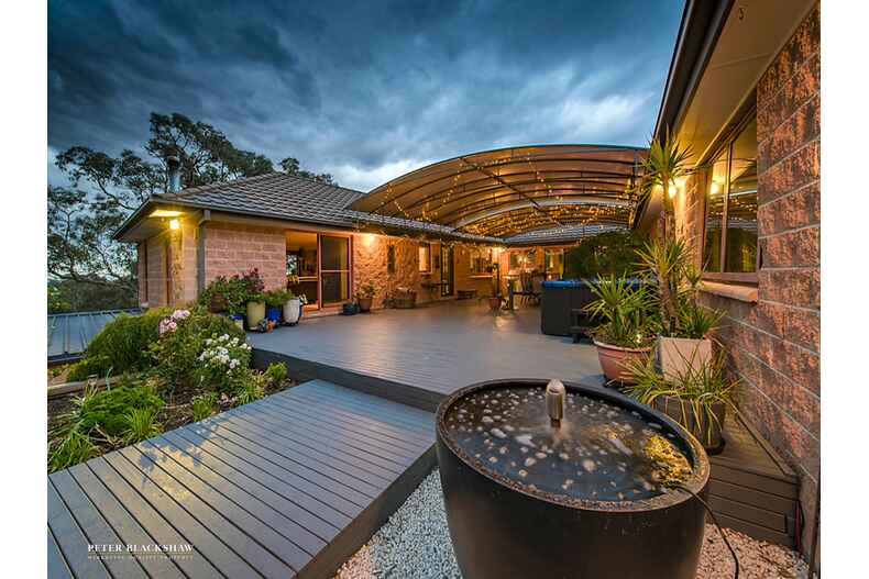 8 Regent Drive Queanbeyan East 8 Regent Drive Queanbeyan East