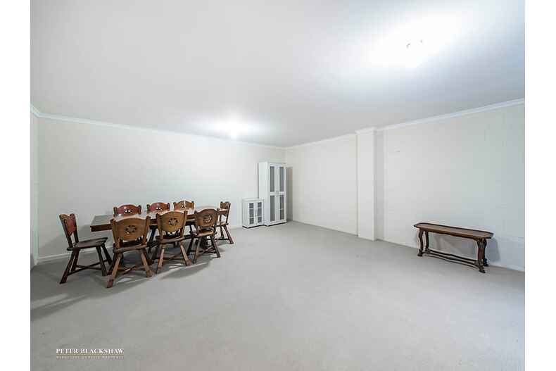 8 Regent Drive Queanbeyan East 8 Regent Drive Queanbeyan East