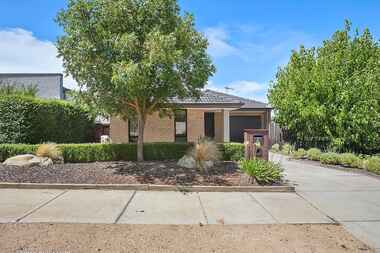 Lot 21/6 John James Loop Macgregor