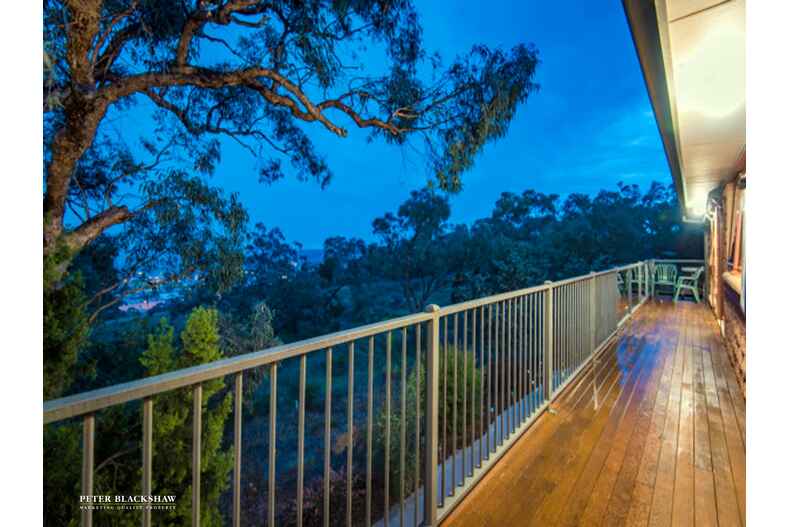 8 Regent Drive Queanbeyan East 8 Regent Drive Queanbeyan East