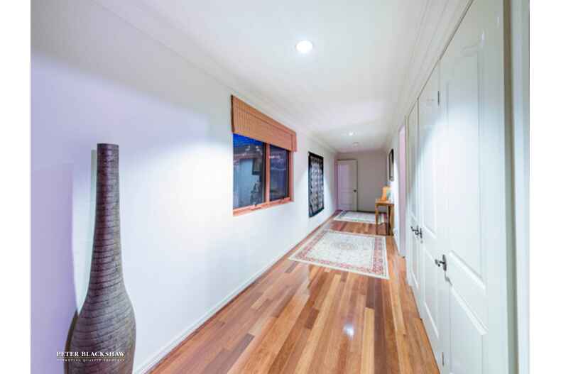 8 Regent Drive Queanbeyan East 8 Regent Drive Queanbeyan East