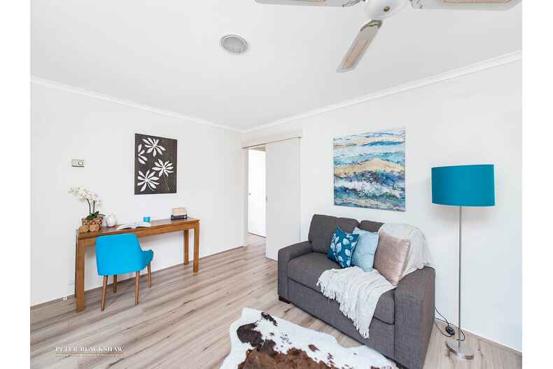 11 Robertson Street Queanbeyan West