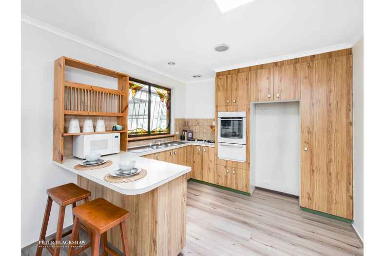 11 Robertson Street Queanbeyan West