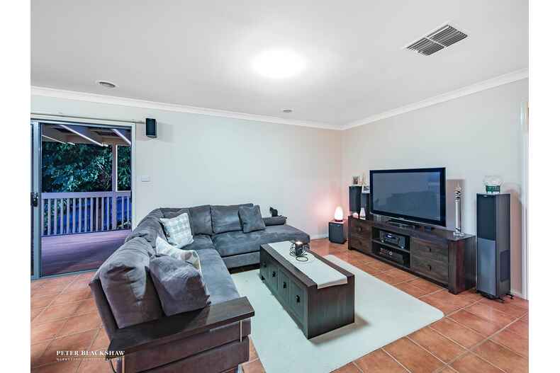 25 Magnolia Close Jerrabomberra