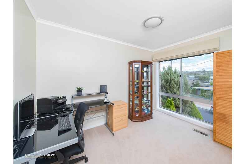 64 Pindari Crescent Karabar