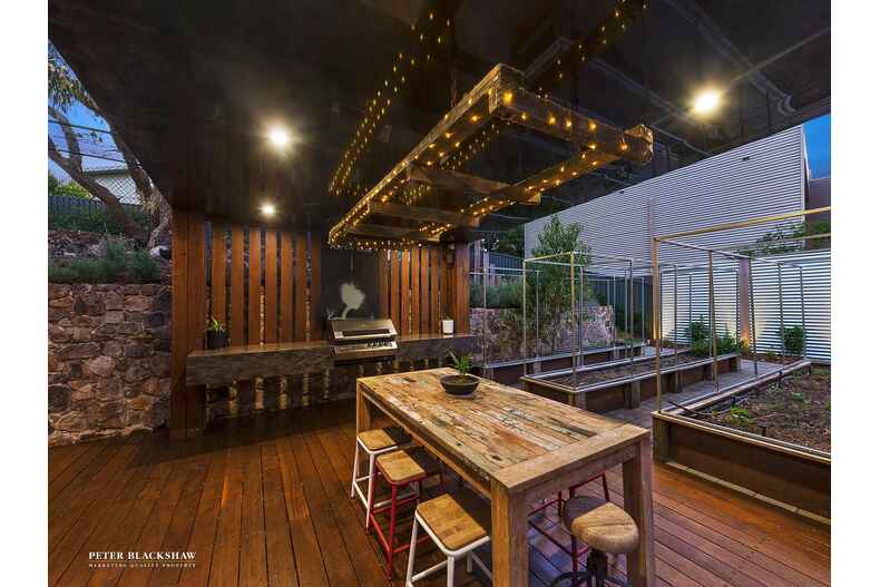 14 Aspen Rise Jerrabomberra