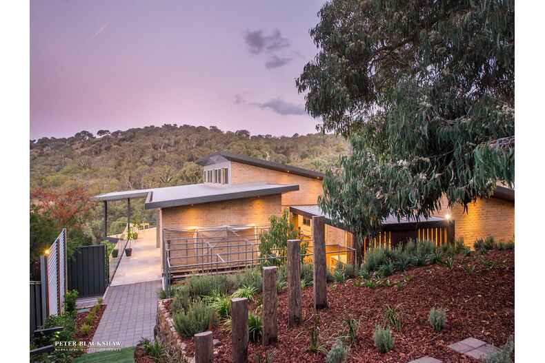 14 Aspen Rise Jerrabomberra