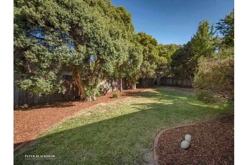 2/6 Woodfull Loop Gordon 2/6 Woodfull Loop Gordon