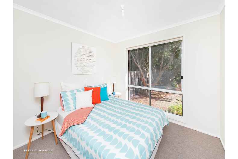 2/6 Woodfull Loop Gordon 2/6 Woodfull Loop Gordon