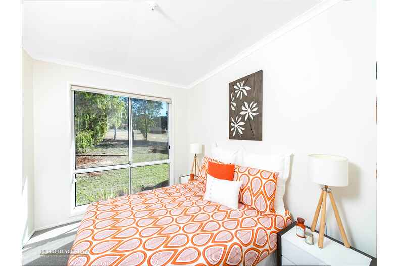 2/6 Woodfull Loop Gordon 2/6 Woodfull Loop Gordon