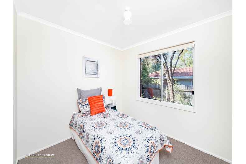 2/6 Woodfull Loop Gordon 2/6 Woodfull Loop Gordon