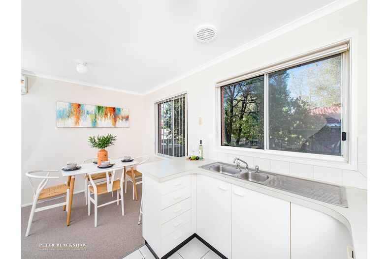 2/6 Woodfull Loop Gordon 2/6 Woodfull Loop Gordon