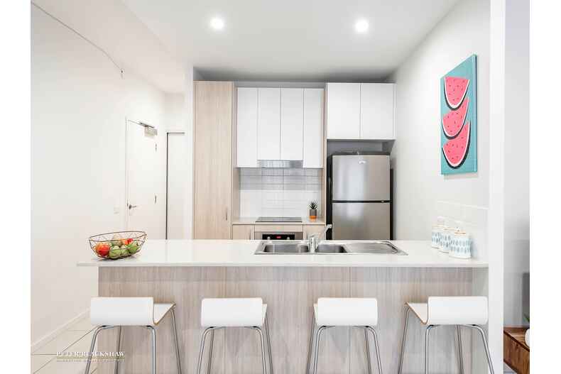 2/9 Stornaway Road Queanbeyan