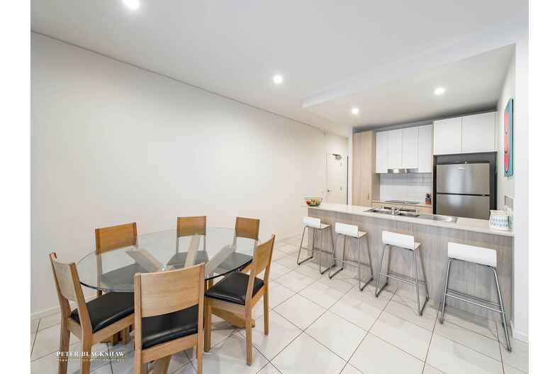 2/9 Stornaway Road Queanbeyan