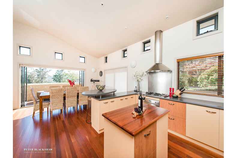 18 Melaleuca Place Jerrabomberra