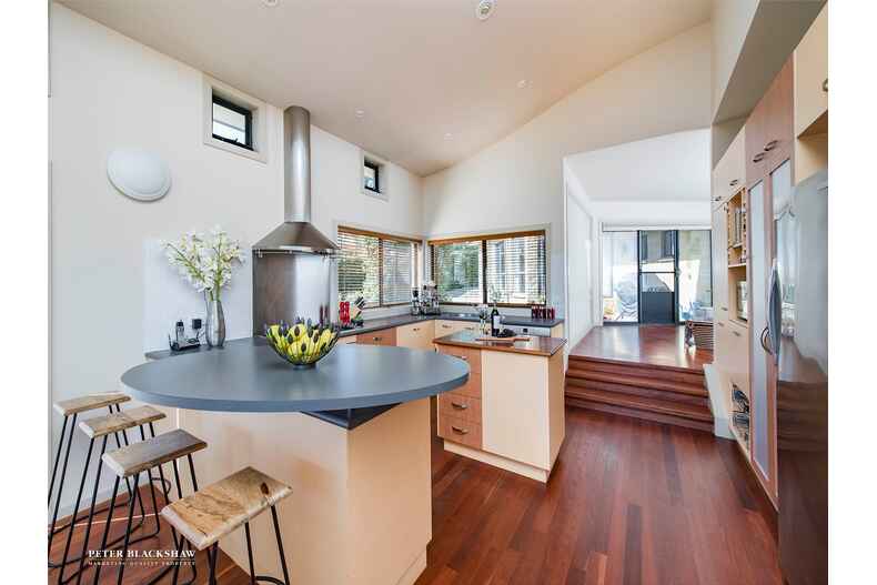 18 Melaleuca Place Jerrabomberra