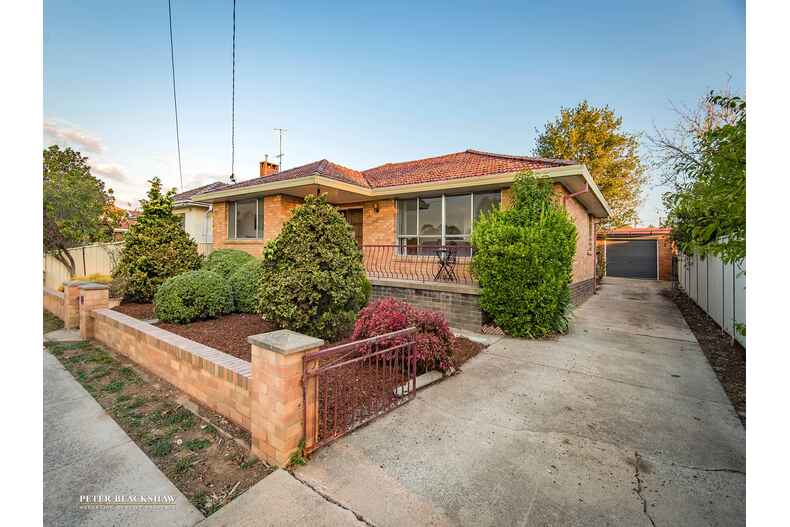 14 Glebe Avenue Queanbeyan