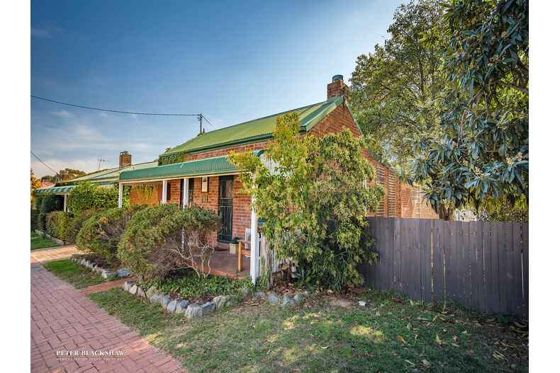 80 Macquoid Street Queanbeyan