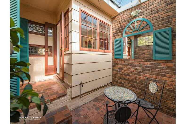 80 Macquoid Street Queanbeyan