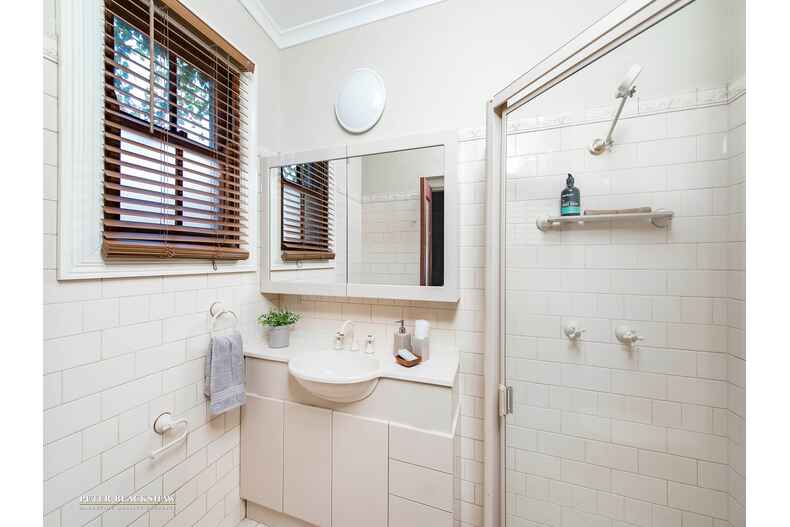 80 Macquoid Street Queanbeyan