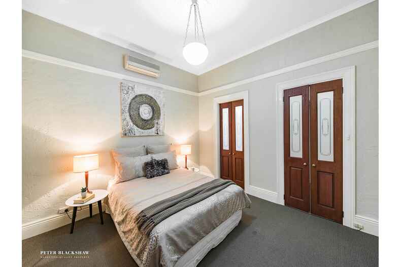 80 Macquoid Street Queanbeyan