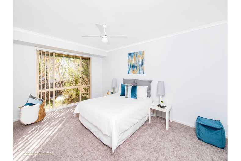 1/100 Gilmore Road  Queanbeyan