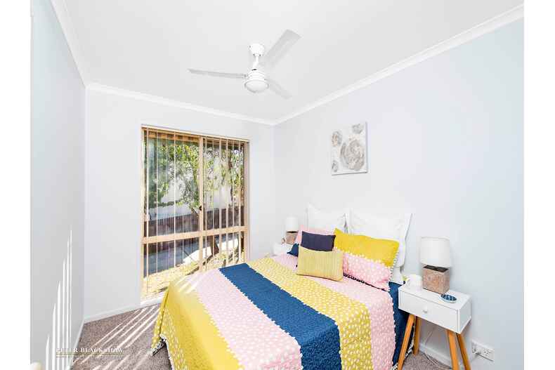 1/100 Gilmore Road  Queanbeyan